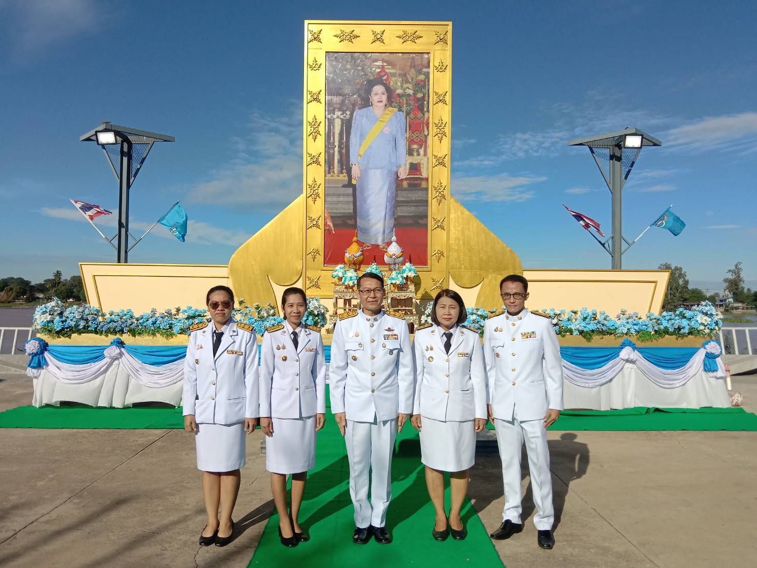 🕊📌พช.ชัยนาท ร่วมพิธีเจริญพระพุทธมนต์ และพิธีทำบุญตักบาตร ถวายเป็นพระราชกุศลแด่สมเด็จพระนางเจ้าสิริกิติ์ พระบรมราชินีนาถ พระบรมราชชนนีพันปีหลวง เนื่องในโอกาสวันเฉลิมพระชนมพรรษา 12 สิงหาคม 2568