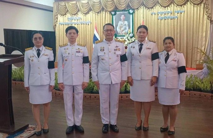  🕊📌พช.ชัยนาท ร่วมพิธีวางพวงมาลาและถวายราชสดุดี “พระบาทสมเด็จพระปกเกล้าเจ้าอยู่หัว” น้อมรำลึกในพระมหากรุณาธิคุณอันหาที่สุดมิได้
