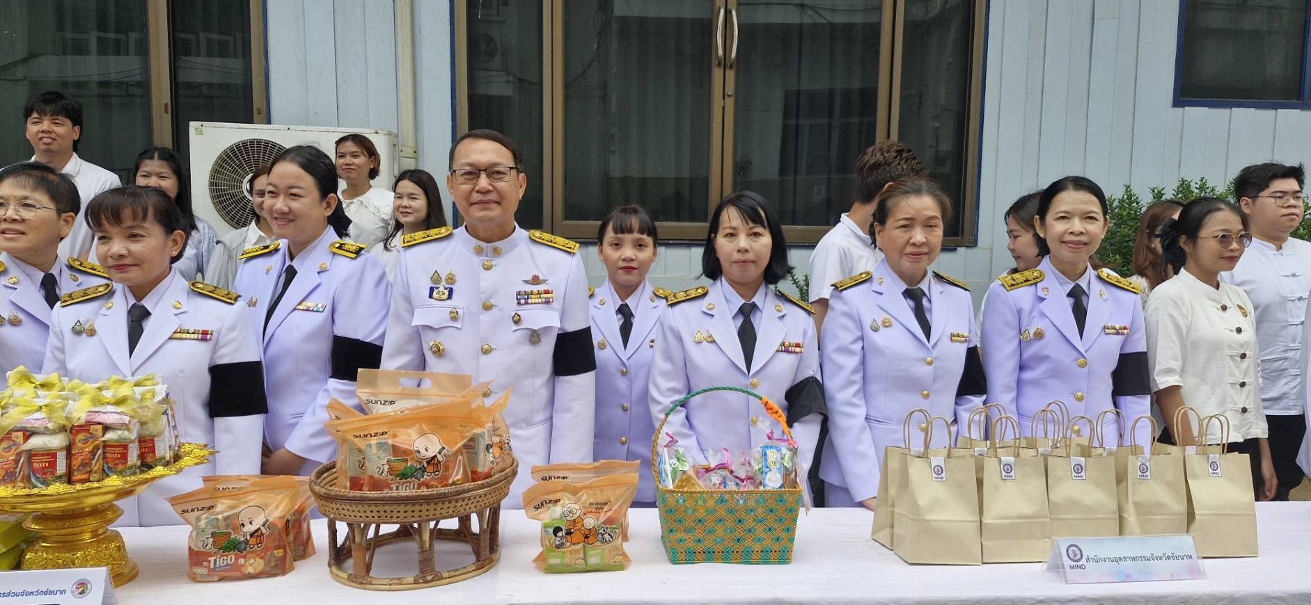 🕊️📌 พช.ชัยนาท ร่วมประกอบพิธีเจริญพระพุทธมนต์และทำบุญตักบาตร ถวายพระราชกุศลแด่พระเจ้าวรวงศ์เธอ พระองค์เจ้าโสมสวลี กรมหมื่นสุทธนารีนาถ เนื่องในวันคล้ายวันประสูติ พร้อมน้อมสำนึกในพระกรุณาธิคุณด้านการพัฒนาคุณภาพชีวิตและสาธารณสุขของประชาชน