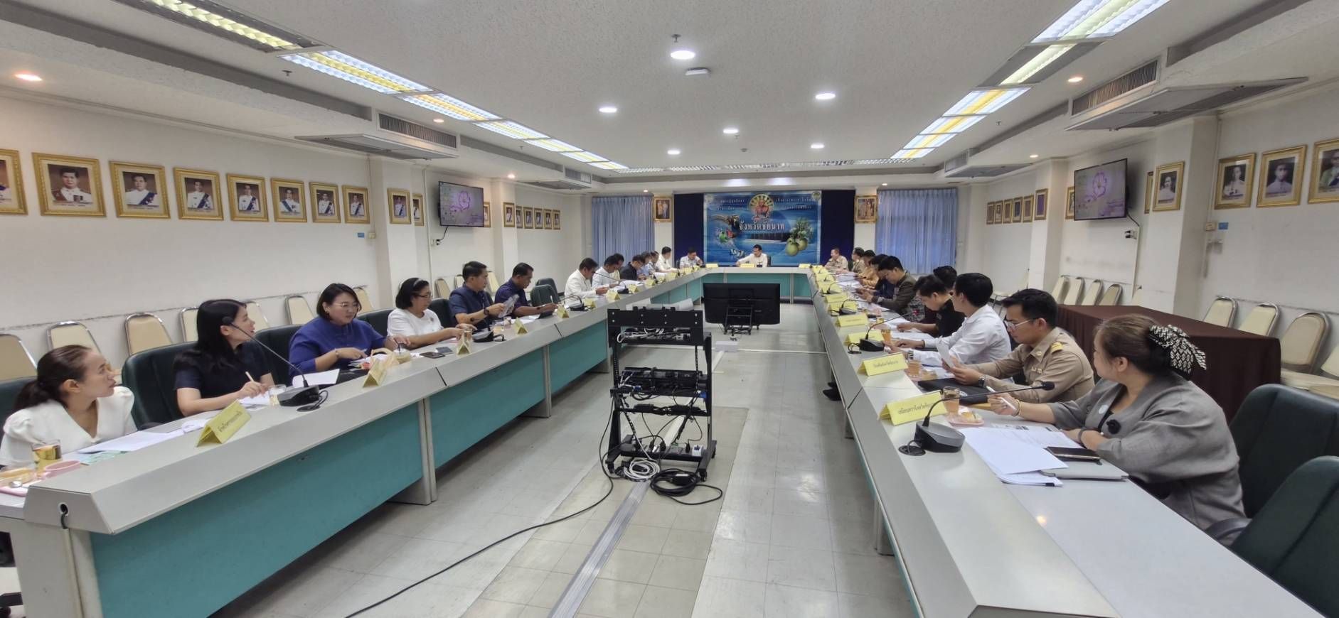 🕊️📌 พช.ชัยนาท ร่วมประชุมหัวหน้าส่วนราชการกระทรวงมหาดไทย ขับเคลื่อนนโยบายสำคัญของรัฐบาล บูรณาการทุกภาคส่วน มุ่งแก้ไขปัญหายาเสพติดและยกระดับคุณภาพชีวิตประชาชน